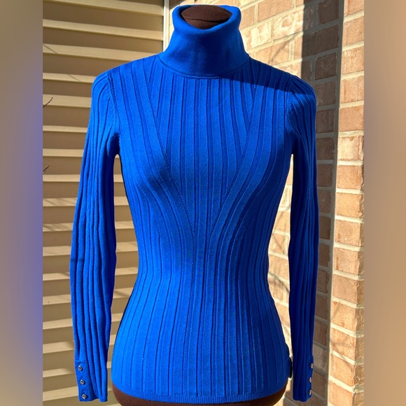 White House Black Market Sweaters - WHITE HOUSE BLACK MARKET sXS cobalt blue knit turtleneck Great color-looks new